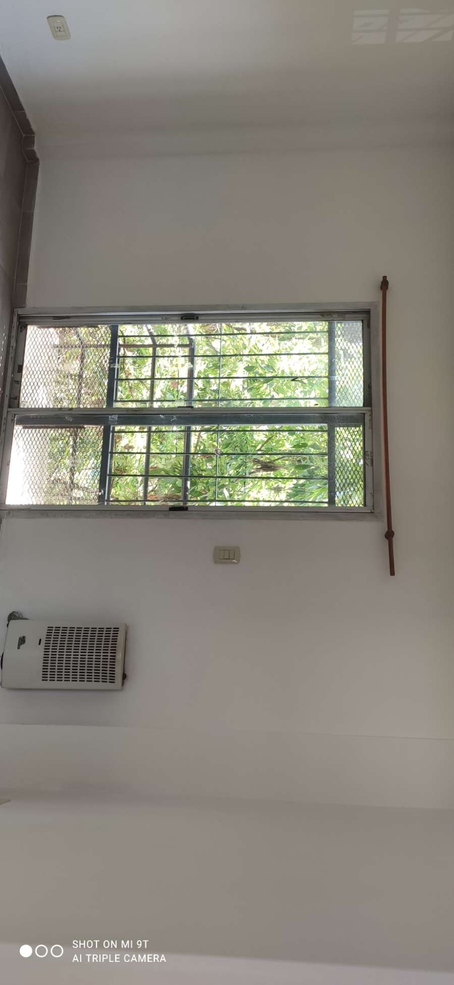 VENDO DEPTO DE DOS AMBIENTES AL FRENTE CON BALCON ,EXCELENTE ESTADO. MUY LUMINOSO - Imagen 5