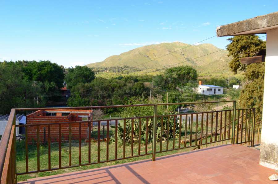 CASA EN VENTA - Exelente oportunidad de inversiòn - Vista hacia las Sierras de Còrdoba - Imagen 1