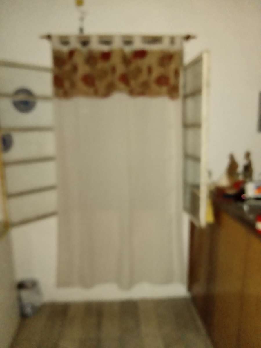 Vendo Casa En Mar Del Sud - Casa en Venta en Miramar con 1 dorm., 2 amb., 55 m2 cubiertos y 300 m2 totales - imagen 7
