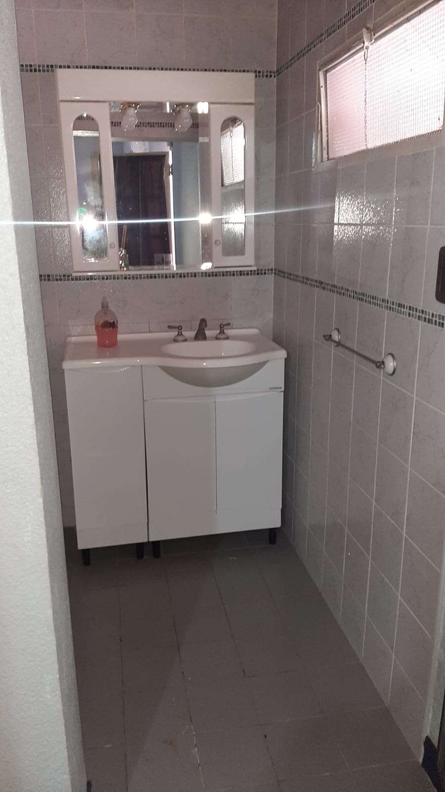 En Mendoza, Terreno en Temporario · dueño directo · 4 o más dorm · 6 ambientes · 2 cocheras - Imagen 1