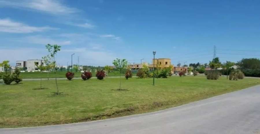 Vendo lote en Barrio Privado Laguna Azul - Imagen 2