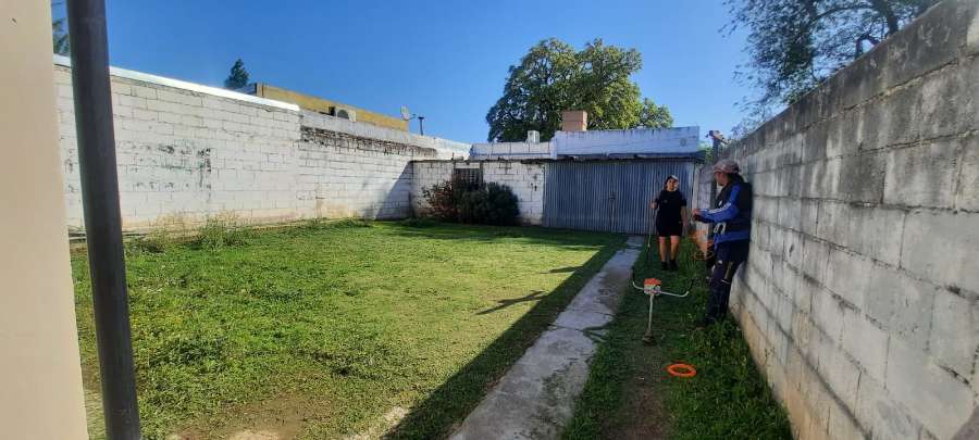 Casa en VENTA, con Depto. más Quincho y Galpón - Imagen 4