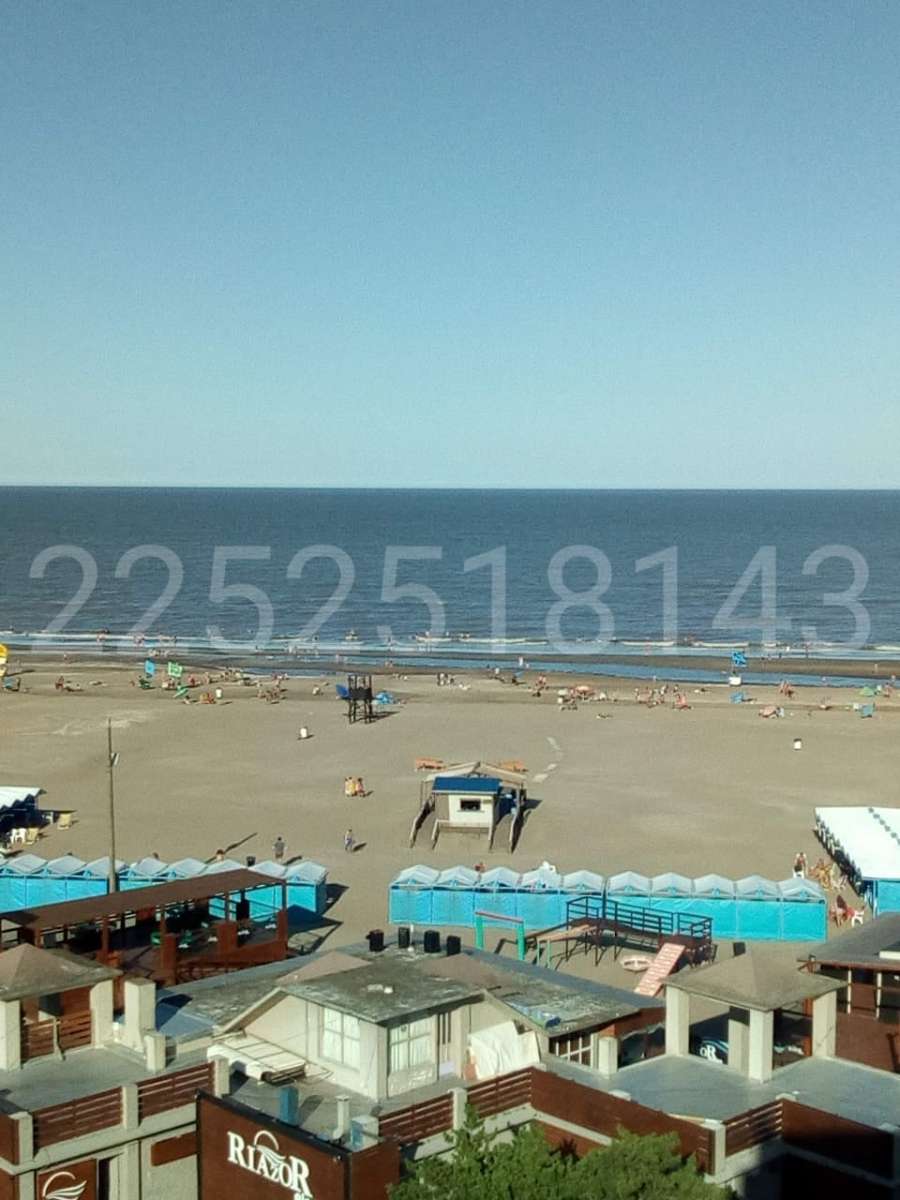 San Clemente Del Tuy 3 Ambientes En El Centro Y Frente Al Mar - Departamento en Temporario en San Clemente del Tuyu con 2 dorm., 3 amb. y 60 m2 cubiertos - imagen 10