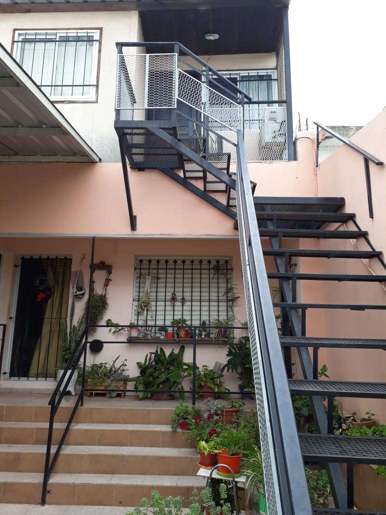 Gran Oportunidad De Invercion Casa Y 2 Locales Centricos - Casa en Venta en Salsipuedes con 2 dorm., 4 amb., 185 m2 cubiertos y 231 m2 totales - imagen 15