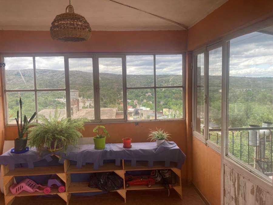 Albertoferaudpropiedades Vende Casa Con Departamento En La Ciudad De Tanti - Casa en Venta en Villa Carlos Paz con 2 dorm., 6 amb., 180 m2 cubiertos y 400 m2 totales - imagen 3