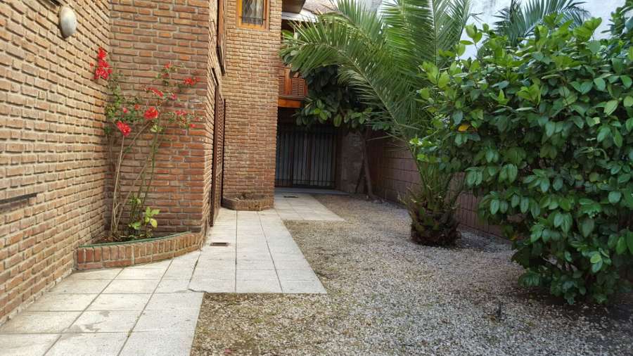 HERMOSO CHALET A 1 CUADRA DEL MAR. PEATONAL Y PARQUE MIGUEL LILLO - Imagen 5