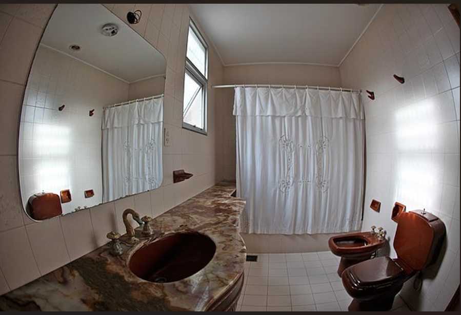 Hermoso Chalet A 1 Cuadra Del Mar. Peatonal Y Parque Miguel Lillo - Casa en Temporario en Necochea con 2 dorm. y 6 amb. - imagen 7