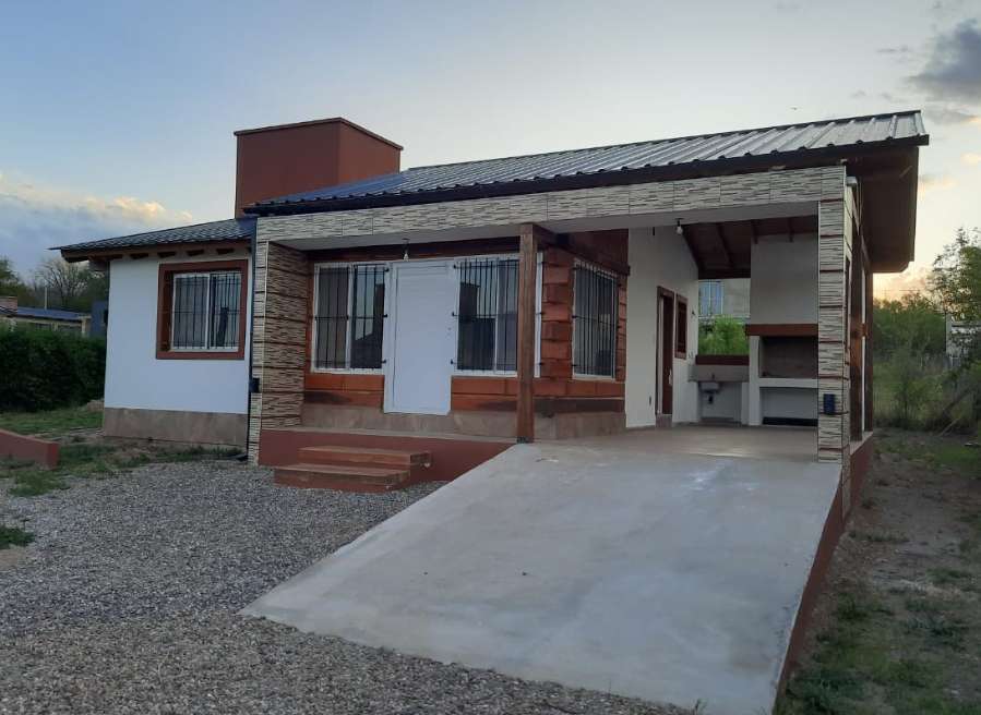 Casa en Venta en Santa Rosa de Calamuchita con · dueño directo · 2 dorm · cochera · 800 m² de lote - Imagen 1
