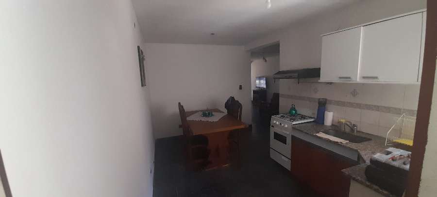 Alquiler Temporario Neuquen 1-4 Pax - Casa en Temporario en Neuquén con 2 dorm., 4 amb., 90 m2 cubiertos y 120 m2 totales - imagen 10