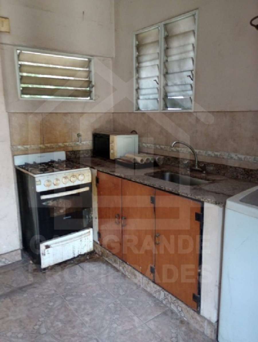 Fitz Roy 410, Hurlingham