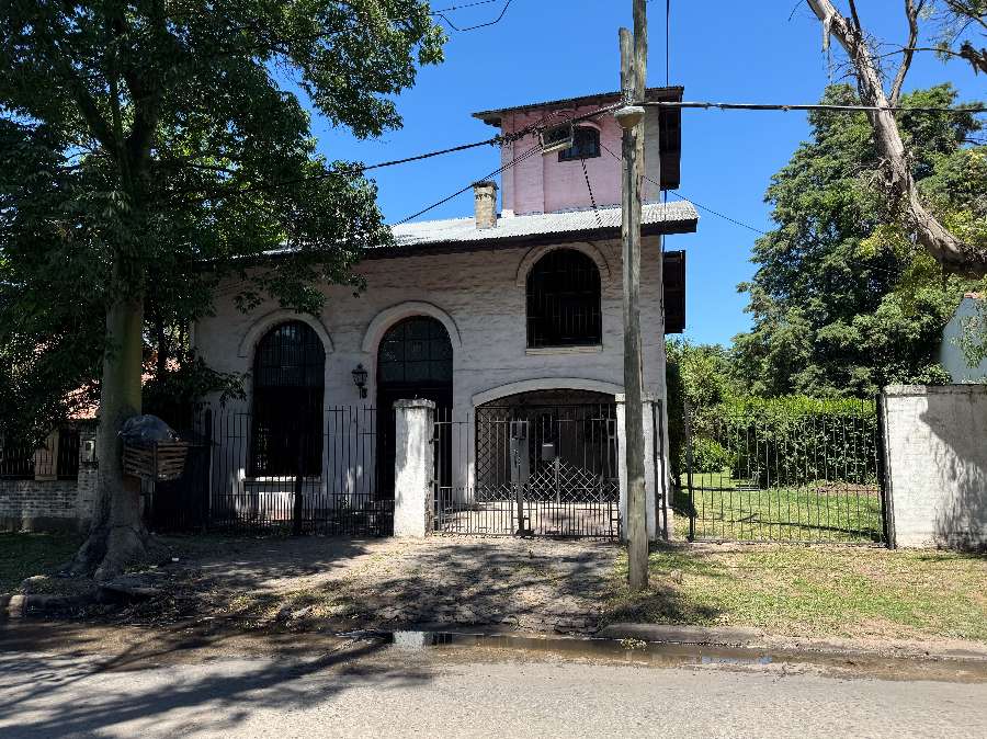 Casa en Venta en Ezeiza, · dueño directo · 4 o más dorm · cochera · 7 ha - Imagen 2