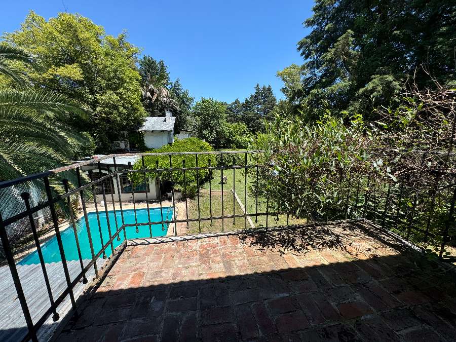 Casa en Venta en Ezeiza, · dueño directo · 4 o más dorm · cochera · 7 ha - Imagen 1