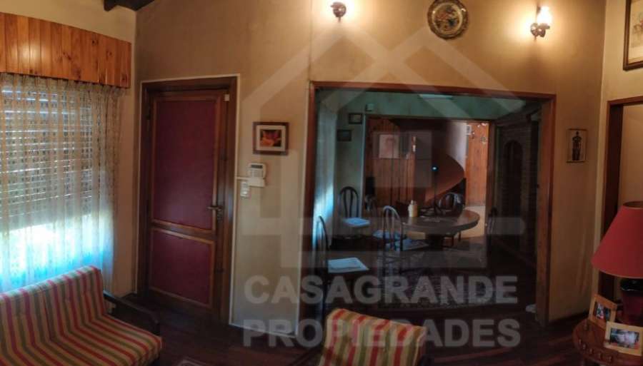 Chalet En Venta - Casa en Venta en Castelar con 3 dorm., 4 amb., 170 m2 cubiertos y 200 m2 totales - imagen 15