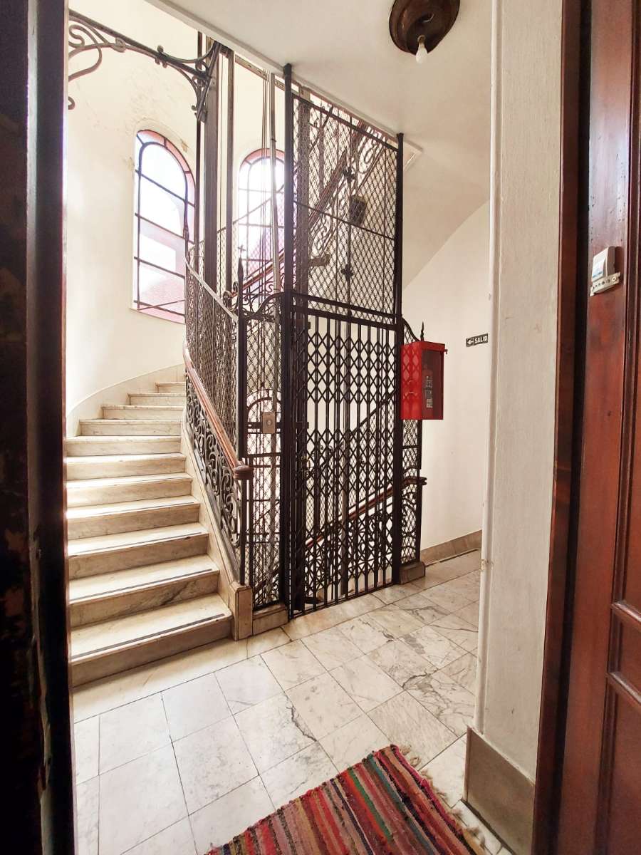 Venta - Semipiso con amplia terraza - ideal hostel - Monserrat - Imagen 4