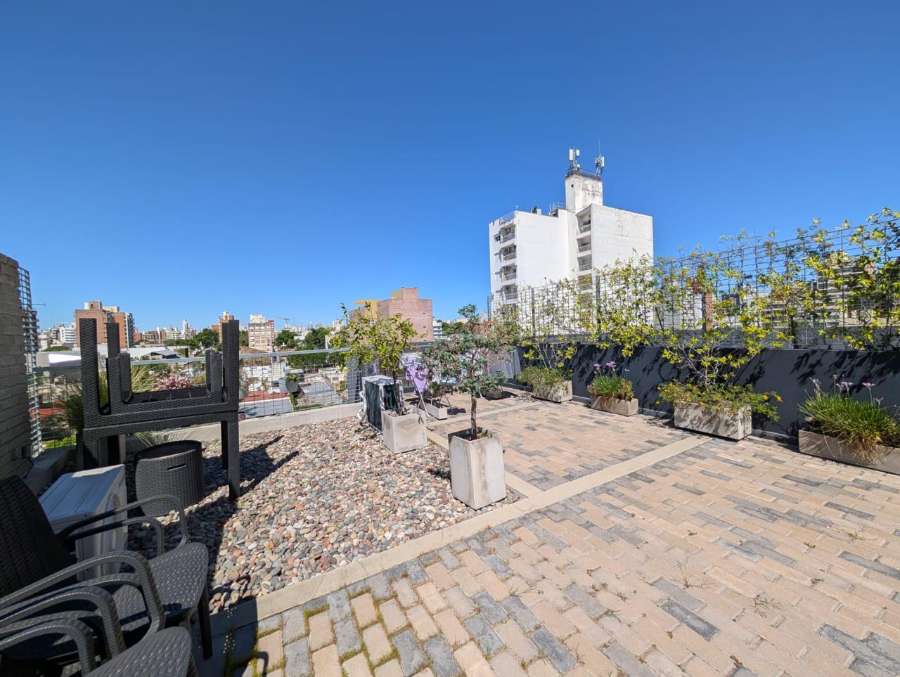 Departamento en venta en Pichincha, Rosario, con 2 dormitorios y cochera - Imagen 2