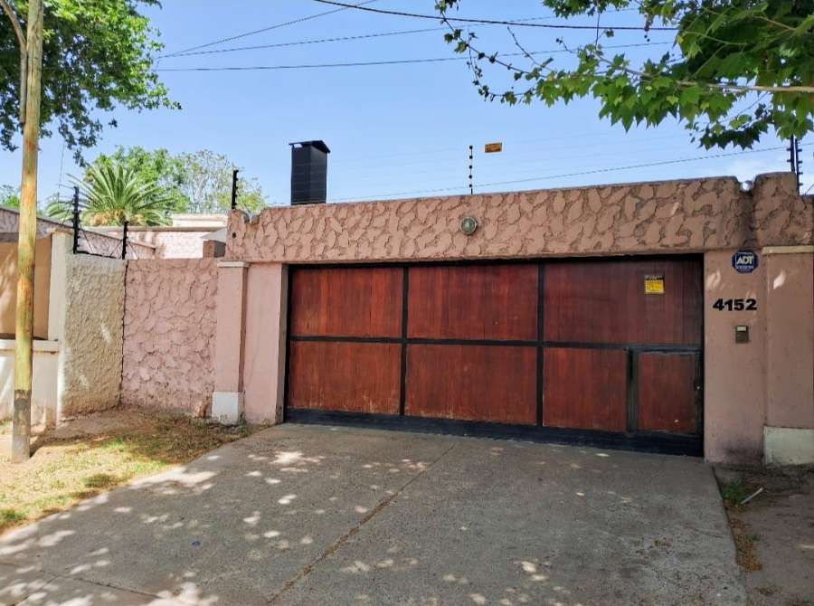 Casa en Venta Mathus Hoyos Esquina Astor Piazzola, Bermejo - Imagen 2