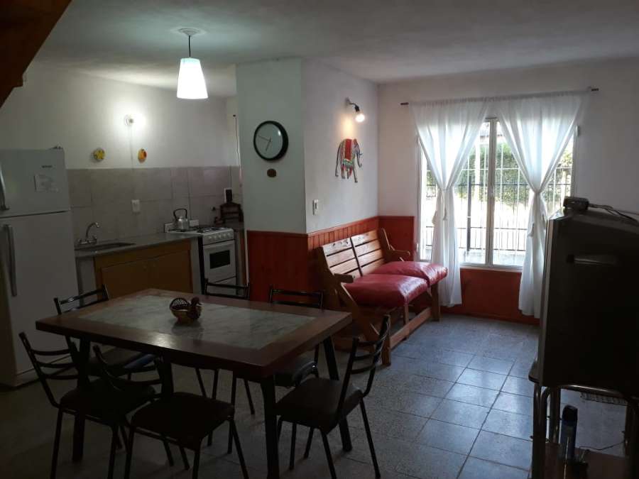 Casa en Temporario en Bialet Masse con · dueño directo · 2 dorm · cochera · 300 m² de lote - Imagen 4