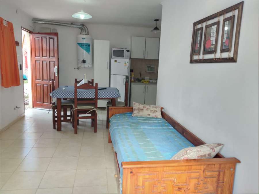 Departamento Temporario En Mar De Aj, Buenos Aires, 2 Ambientes Con Patio - Departamento en Temporario en Mar de Ajo con 1 dorm. y 2 amb. - imagen 6