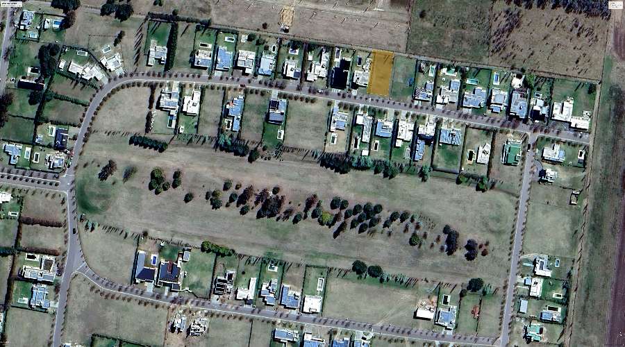 Terreno En Venta En Holmberg, Ro Cuarto, Con Escritura Inmediata - Terreno en Venta en Río Cuarto con 879 m2 de terreno - imagen 7