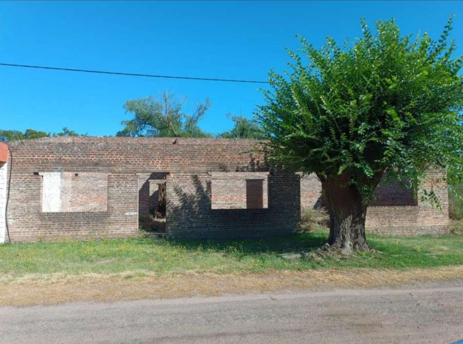 Terreno en Venta en Veinticinco de Mayo con · frente 47 m · largo 19 m · 900 m² de lote · dueño directo - Imagen 2