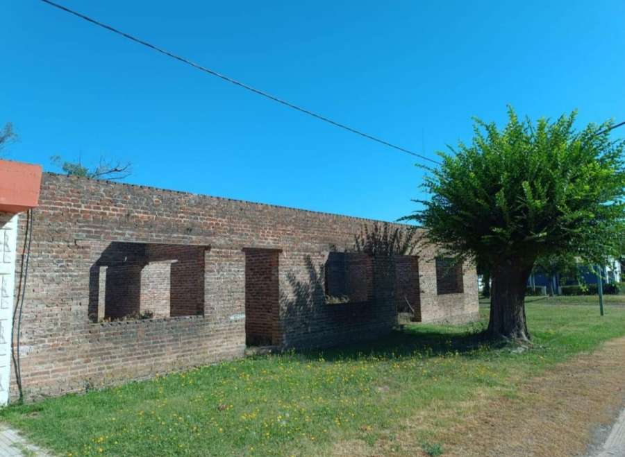 Terreno en Venta en Veinticinco de Mayo con · frente 47 m · largo 19 m · 900 m² de lote · dueño directo - Imagen 3