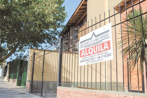 Córdoba triplicó la oferta de alquileres y los precios disminuyeron